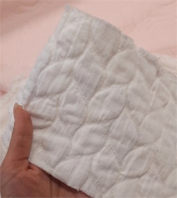 Стёжка хлопковая ЛИСТОЧКИ МОЛОКО 10032